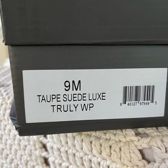 New in Box J/Slides Taupe Suede Lux Faux Fur-Lined, Truly Double-Zip Ankle Boots - Picture 7 of 7